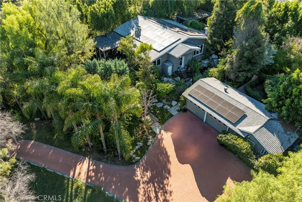 5653 Shirley Avenue, Tarzana, CA 91356 - Image #1