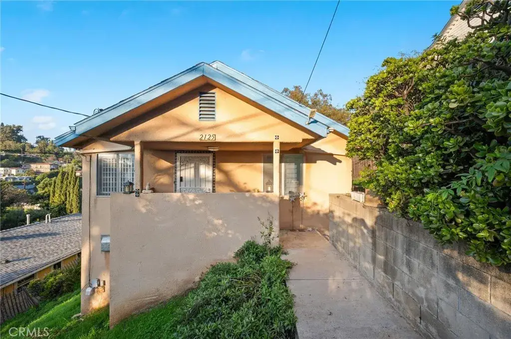2125 Cove Avenue, Los Angeles, CA 90039 - Image #1