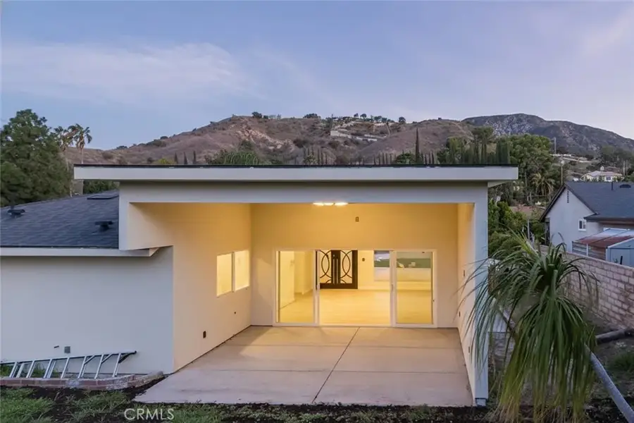 8042 Ellenbogen Street, Sunland, CA 91040 - Image #2