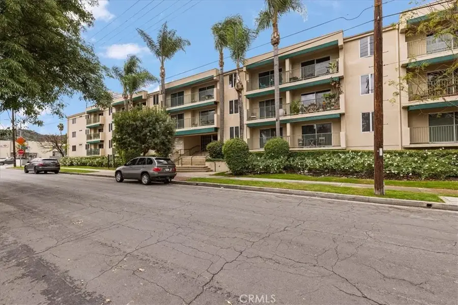 4501 Cedros Ave. #308, Sherman Oaks, CA 91403 - Image #2