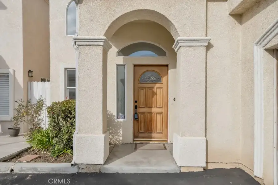 17743 Merridy Street, Northridge, CA 91325 - Image #2