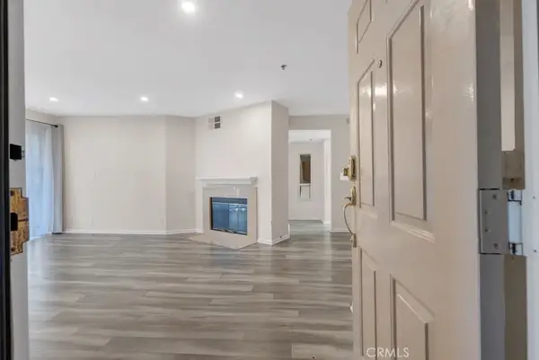 5744 Oak Bend Lane #203, Oak Park, CA 91377