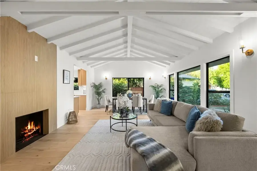 5833 Allott Avenue, Valley Glen, CA 91401 - Image #3