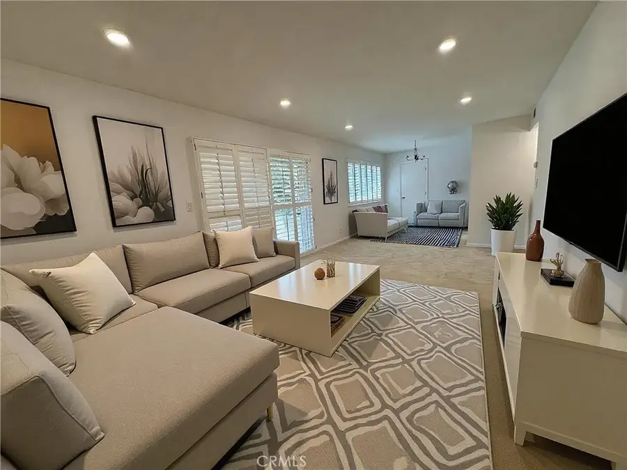 6702 Hillpark Drive #308, Los Angeles, CA 90068 - Image #2