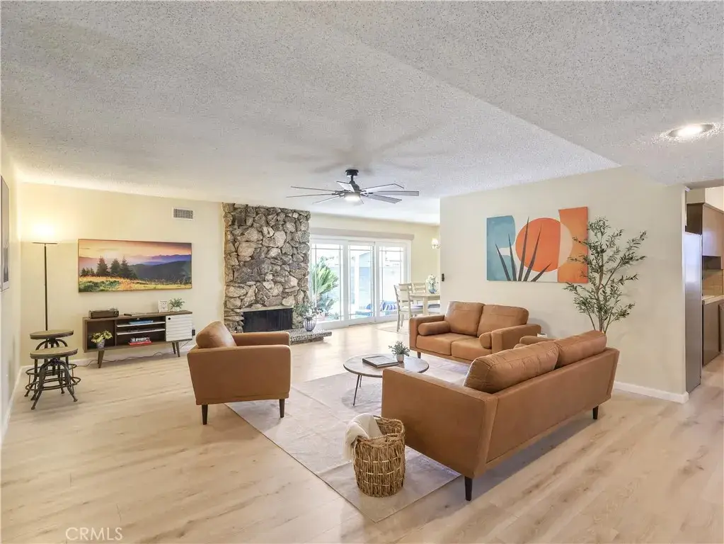 15354 Runnymede Street, Van Nuys, CA 91406 - Image #1