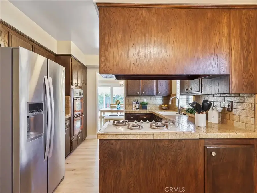 15354 Runnymede Street, Van Nuys, CA 91406 - Image #3