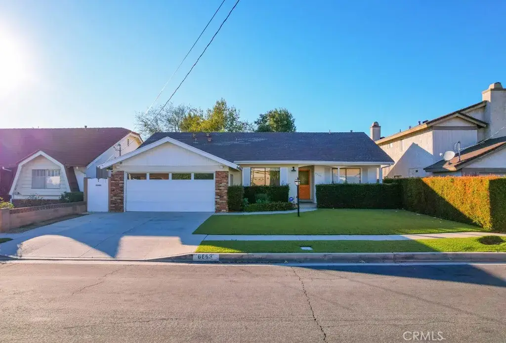 6563 Bianca, Lake Balboa, CA 91406 - Image #1