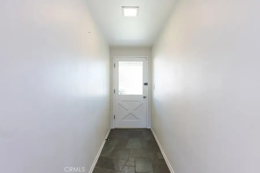 6563 Bianca, Lake Balboa, CA 91406 - Image #2