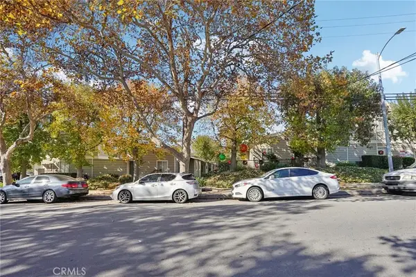 11377 Osborne Place #13, Sylmar, CA 91342