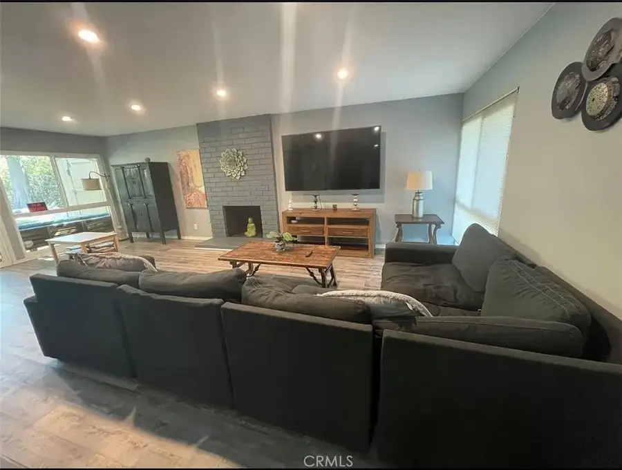 5500 Blanco, Woodland Hills, CA 91367 - Image #2