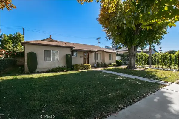 6900 Aura Avenue, Reseda, CA 91335
