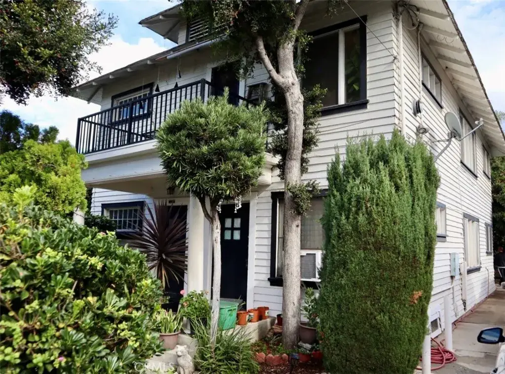 1228 S Catalina Street, Los Angeles, CA 90006 - Image #1