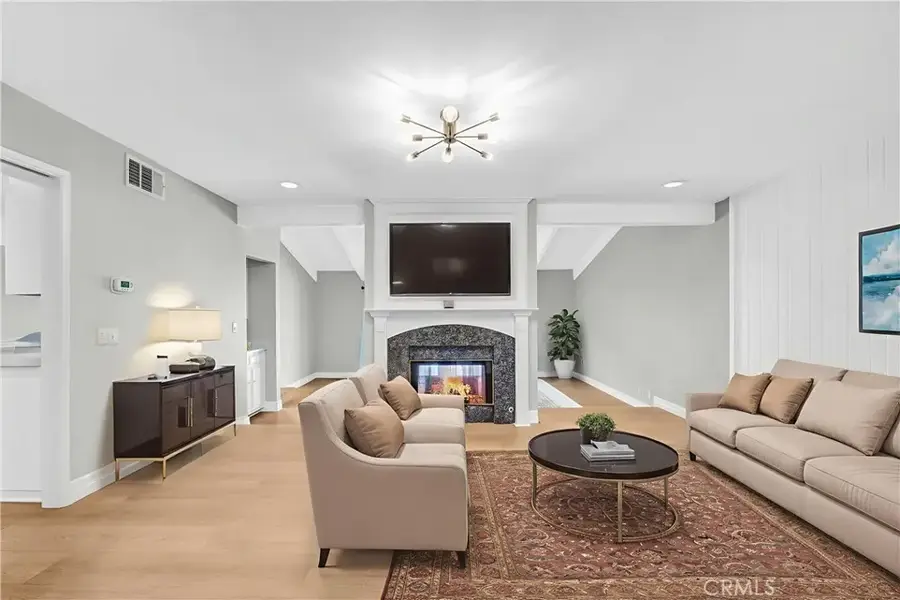 23024 Park Sorrento, Calabasas, CA 91302 - Image #2