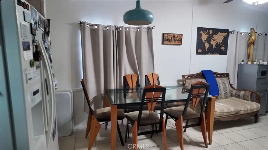 7560 Woodman Pl #72, Van Nuys, CA 91405 - Image #3