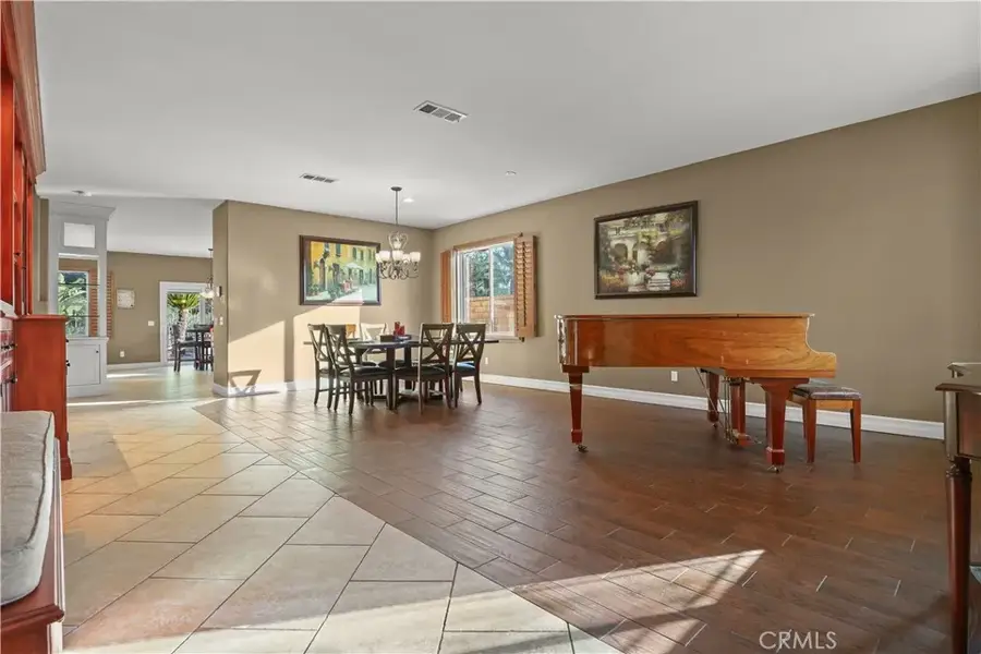 29724 Castlebury, Castaic, CA 91384 - #3