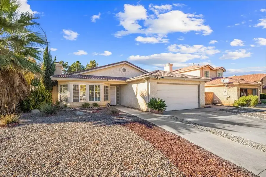 43815 Silver Bow Road, Lancaster, CA 93535 - Image #2