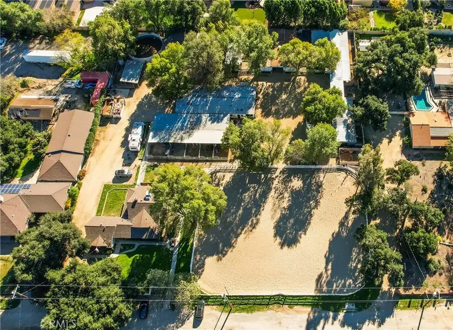 22050 Tulsa, Chatsworth, CA 91311 - Image #2