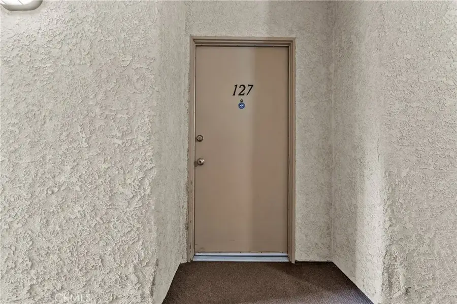 5325 Newcastle, Encino, CA 91316 - #2