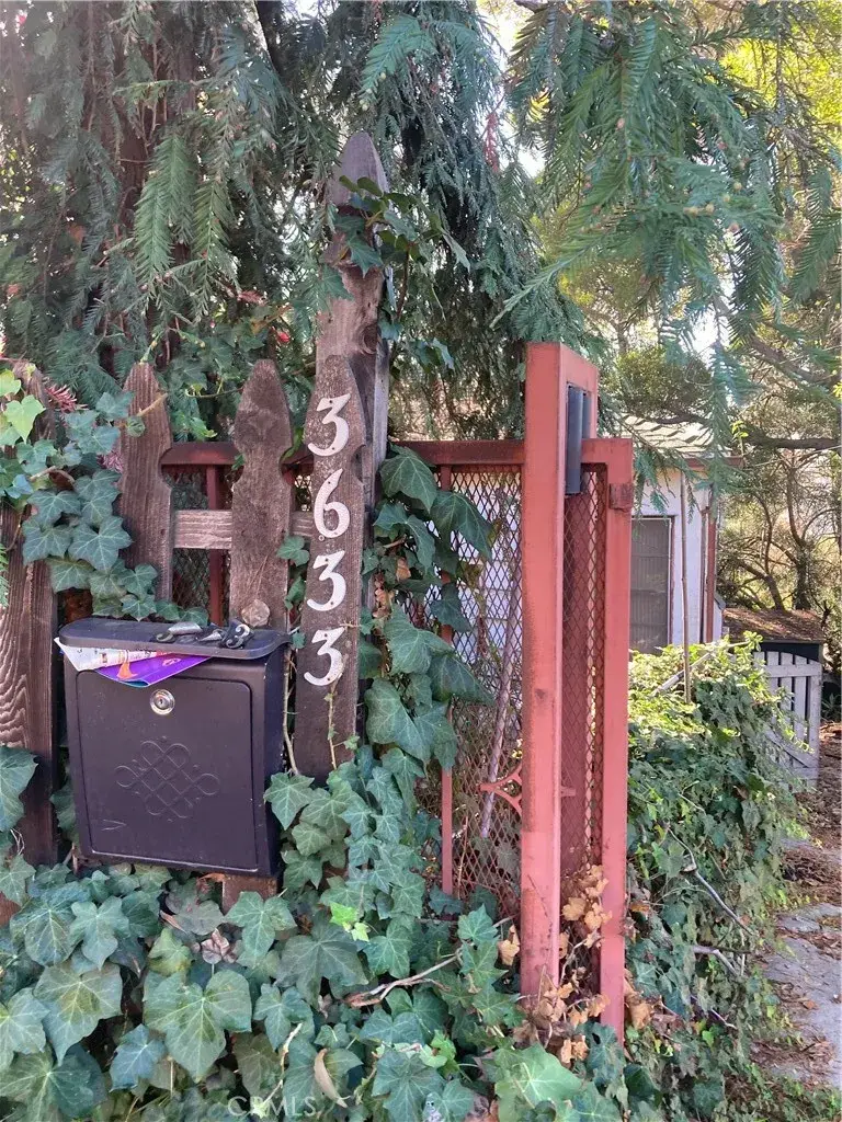 3633 Lavell Drive, Los Angeles, CA 90065 - Image #2