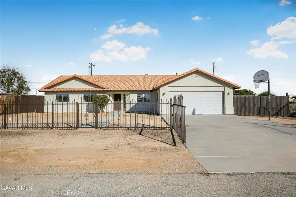 8325 Jacarada, California City, CA 93505 - Image #1