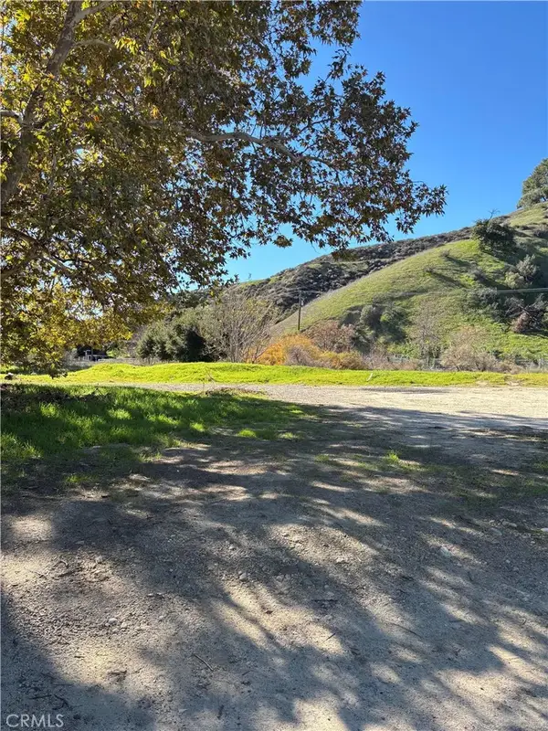 0 Lincoln, Val Verde, CA 91331