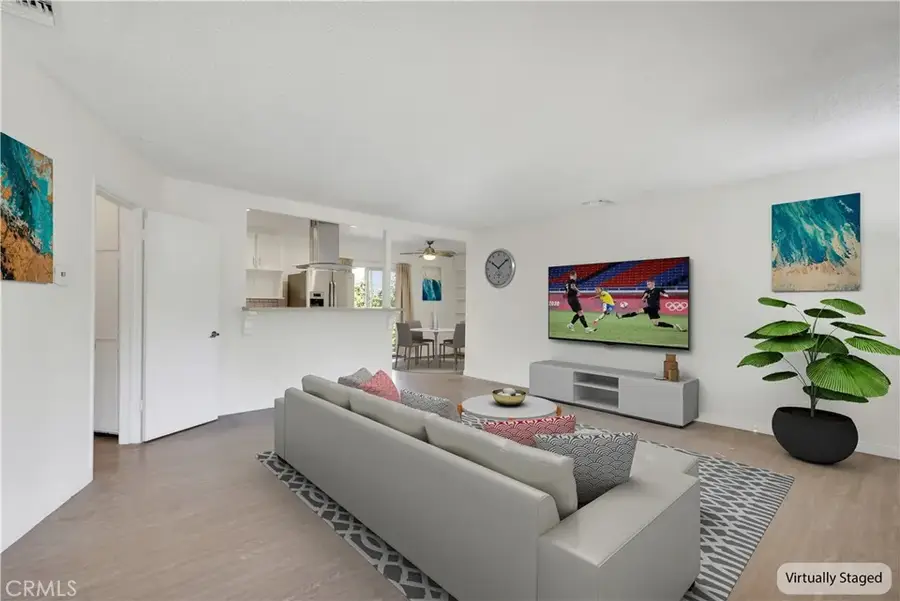 21501 Velicata Street, Woodland Hills, CA 91364 - Image #3