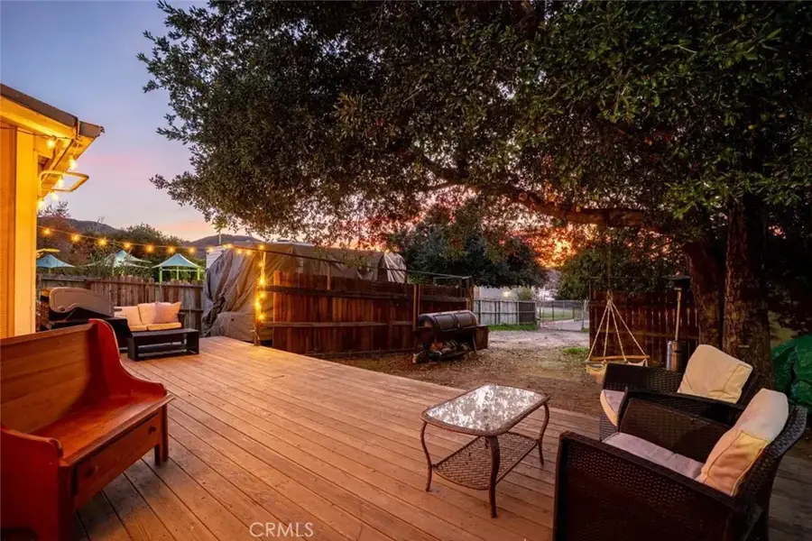 10434 Irma Avenue, Tujunga, CA 91042 - Image #2