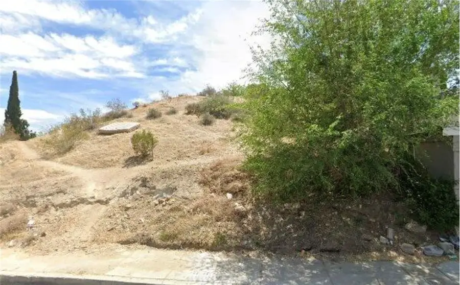 16707 Forrest Ave, Victorville, CA 92395 - Image #2