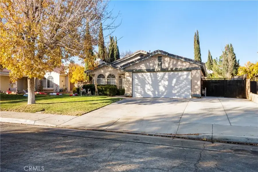 1565 Astoria Ave, Lancaster, CA 93535 - Image #2