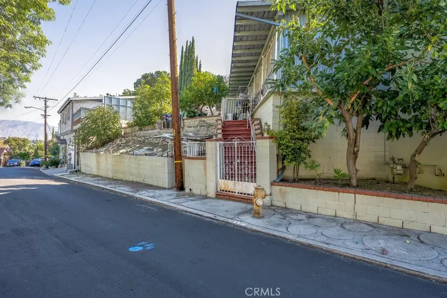 4715 Frieda Drive, Los Angeles, CA 90065 - Image #2