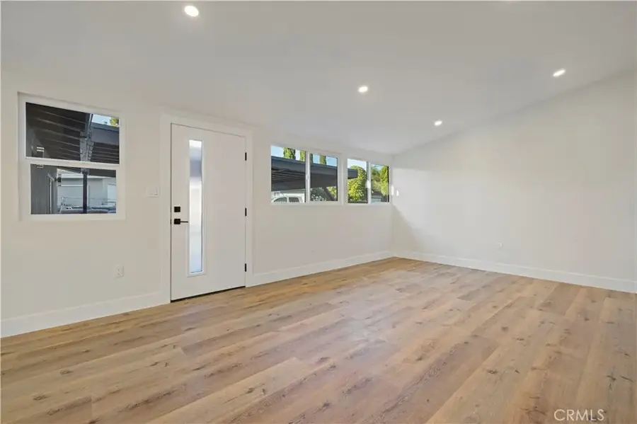 13121 Norris Avenue, Sylmar, CA 91342 - Image #3