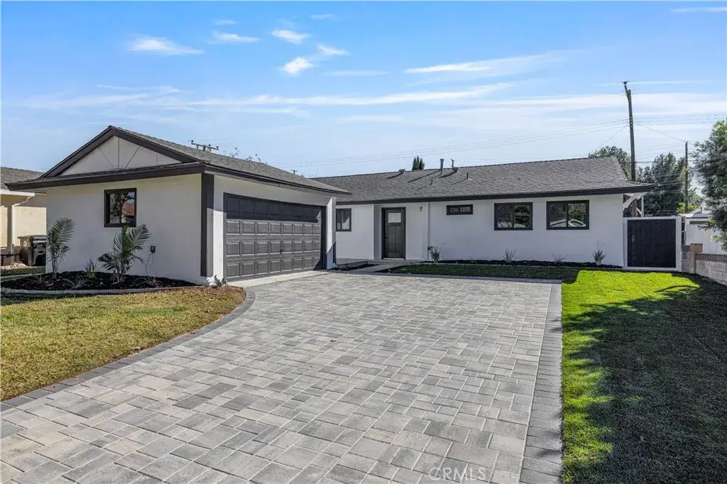 22038 Alamogordo Road, Saugus, CA 91350 - Image #1