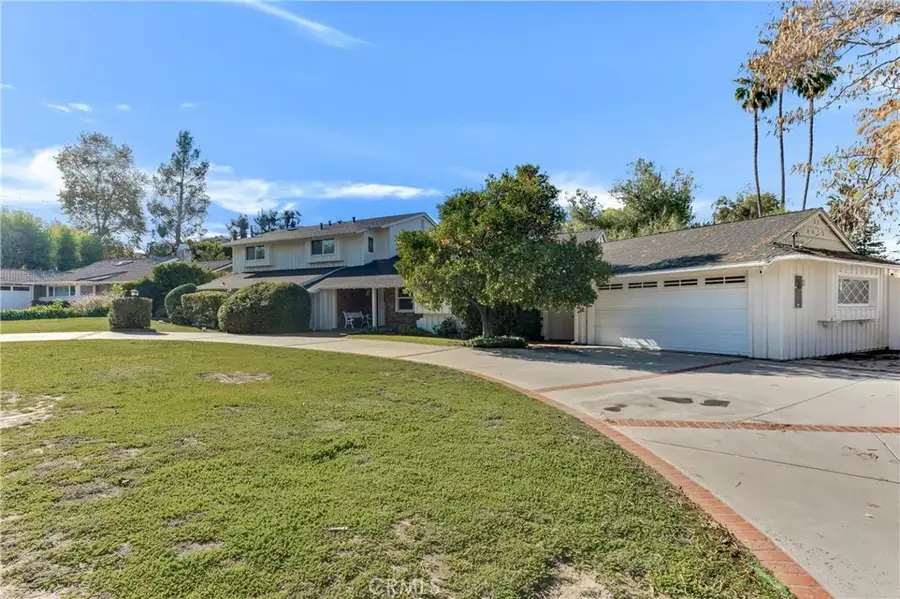 4771 Vista De Oro, Woodland Hills, CA 91364 - Image #2