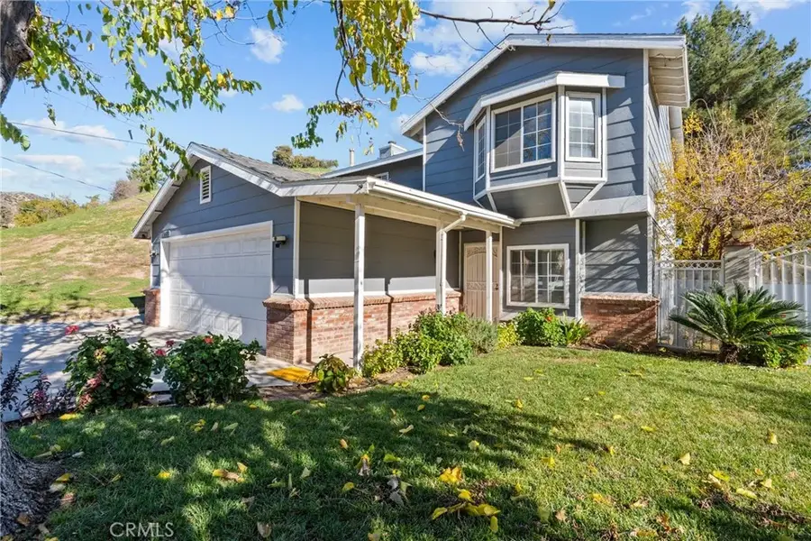 28938 Morningside Dr, Castaic, CA 91384 - Image #2