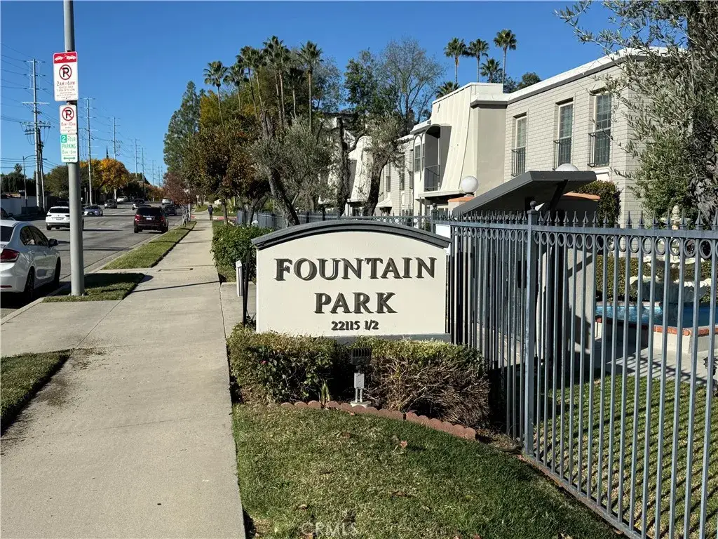 22049 Oxnard, Woodland Hills, CA 91367 - Image #1