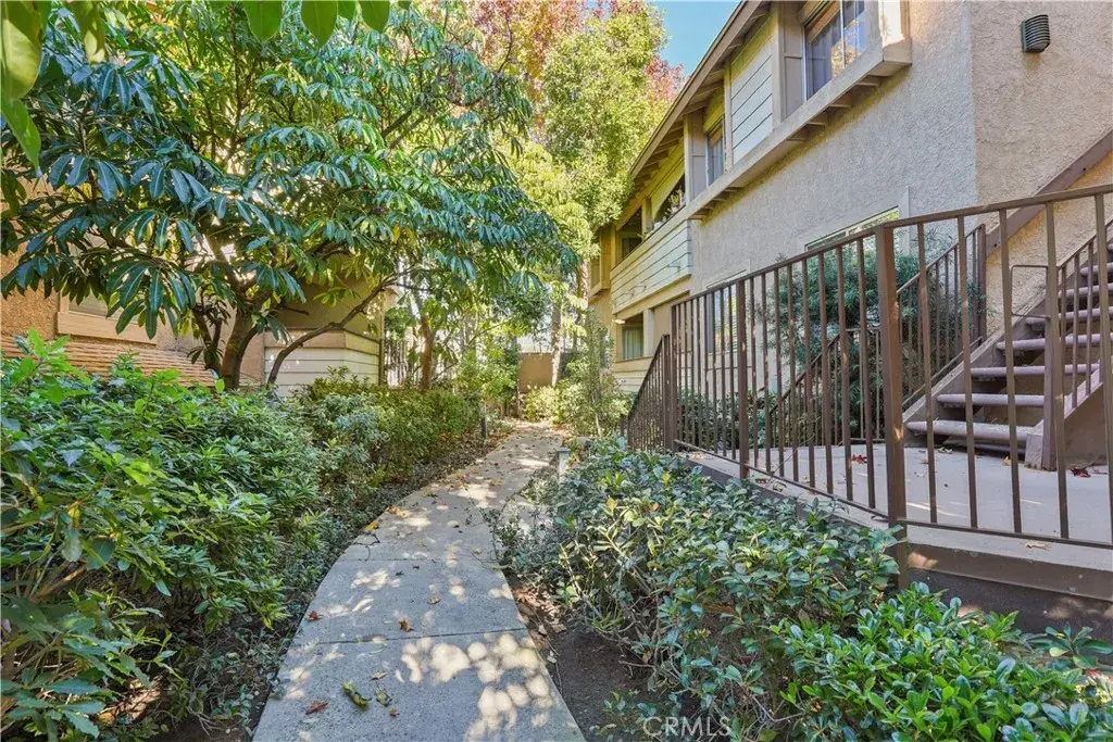 10237 De Soto #A, Chatsworth, CA 91311 - Image #1