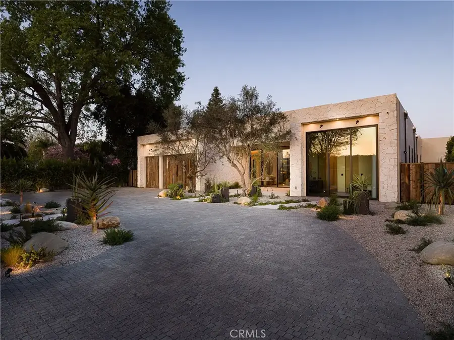 5824 Manton Avenue, Woodland Hills, CA 91367 - Image #2