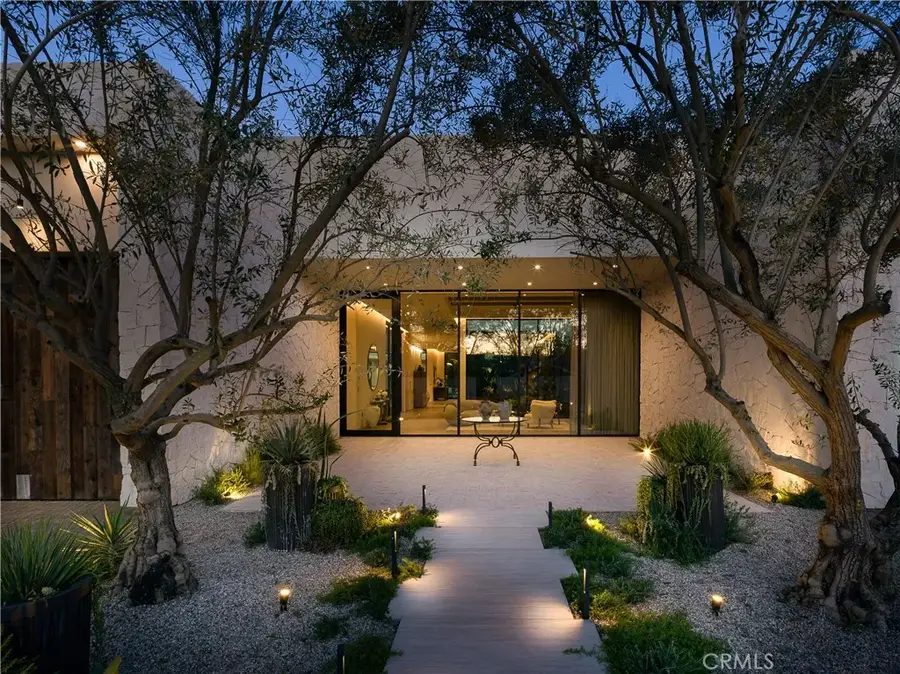 5824 Manton Avenue, Woodland Hills, CA 91367 - Image #3