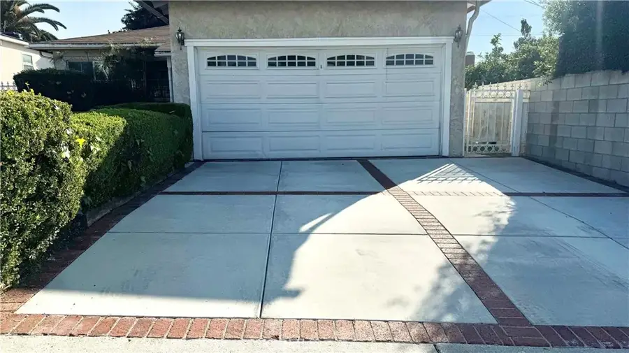 1046 W 123rd Street, Los Angeles, CA 90044 - Image #2