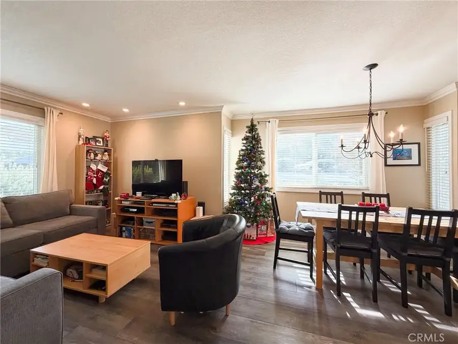 201 Green Heath, Thousand Oaks, CA 91361 - Image #3