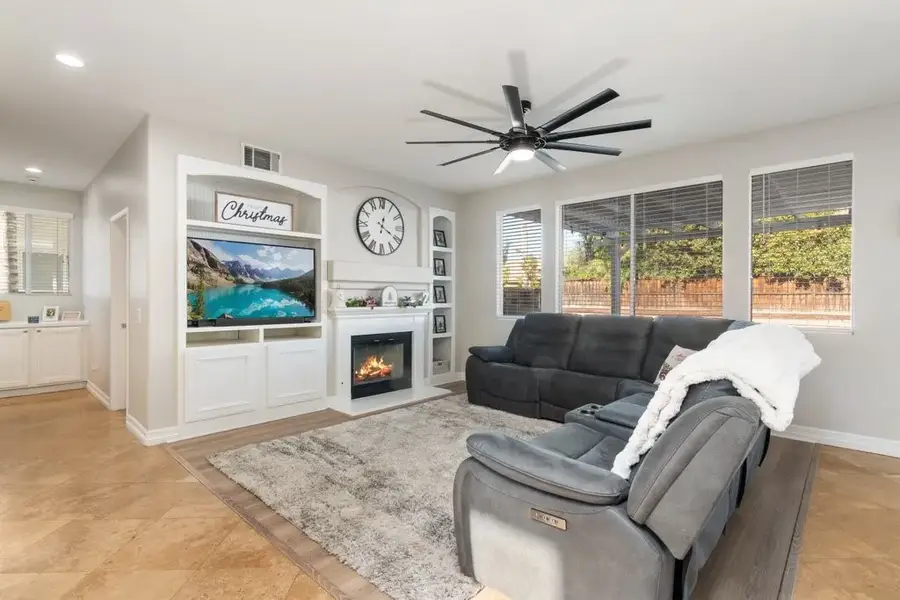 36616 Chantecler, Winchester, CA 92596 - Image #3