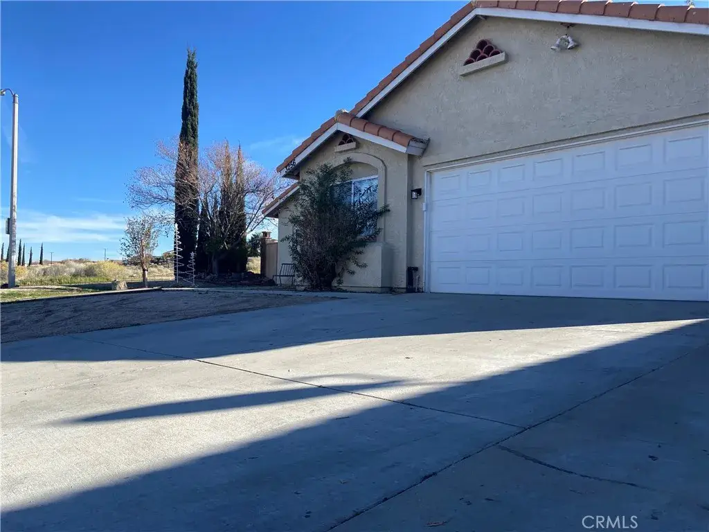 3256 Shale Road, Palmdale, CA 93550 - Image #1