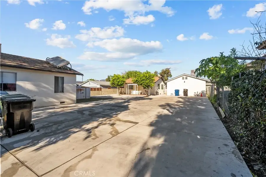 10558 Laurel Canyon Blvd, Pacoima, CA 91331 - Image #2