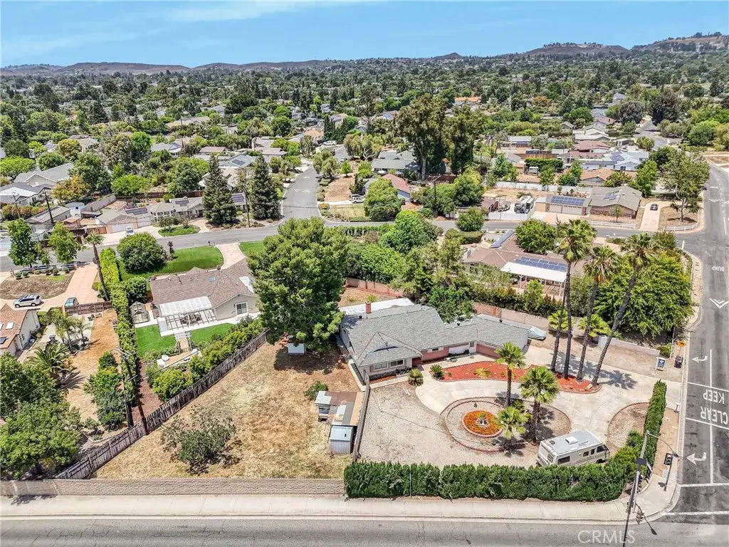 1633 Montgomery Road, Thousand Oaks, CA 91360 - Image #1