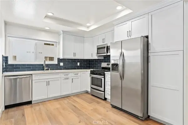 21535 Erwin Street #131, Woodland Hills, CA 91367