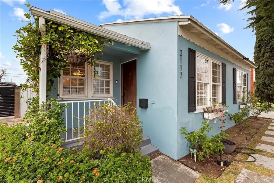 2117 N Screenland, Burbank, CA 91505 - Image #3