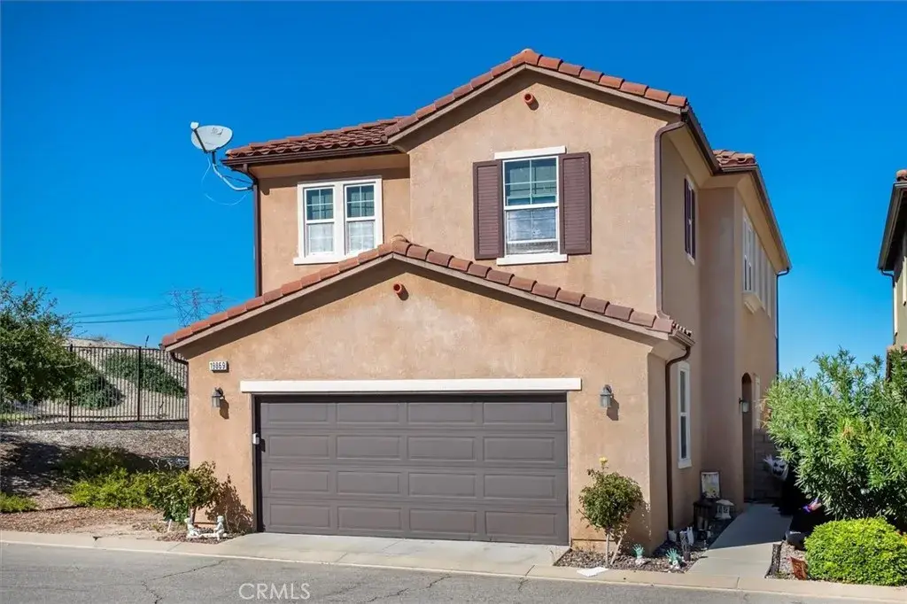 19869 Via Beeler, Newhall, CA 91321 - Image #1