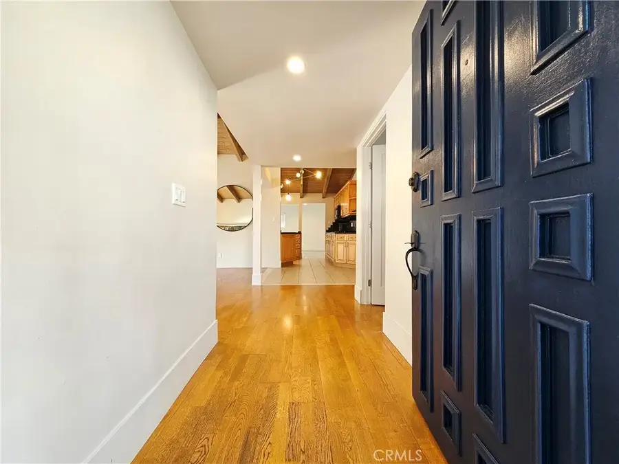 17530 Tuba Street, Northridge, CA 91325 - Image #3