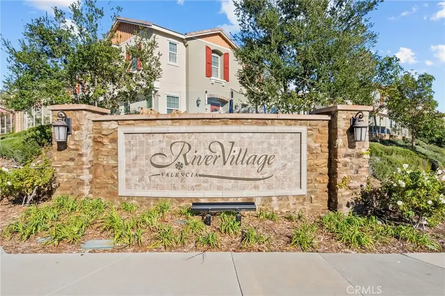 22105 Barrington, Saugus, CA 91350 - Image #2