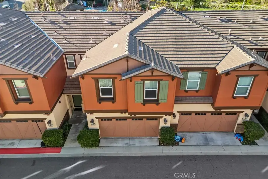 22105 Barrington, Saugus, CA 91350 - Image #3